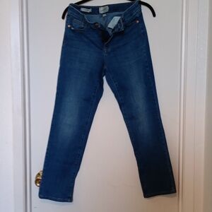 Universal Thread Jeans